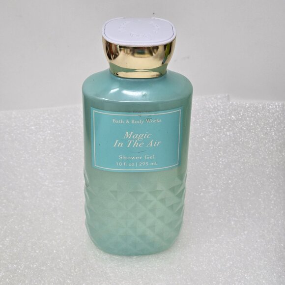 Bath & Body Works Magic In The Air Shower Gel 10 Fl Oz 295 mL - Picture 1 of 1